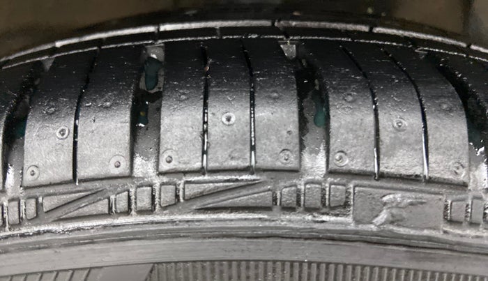 2017 Hyundai Xcent S 1.2, Petrol, Manual, 39,080 km, Right Front Tyre Tread