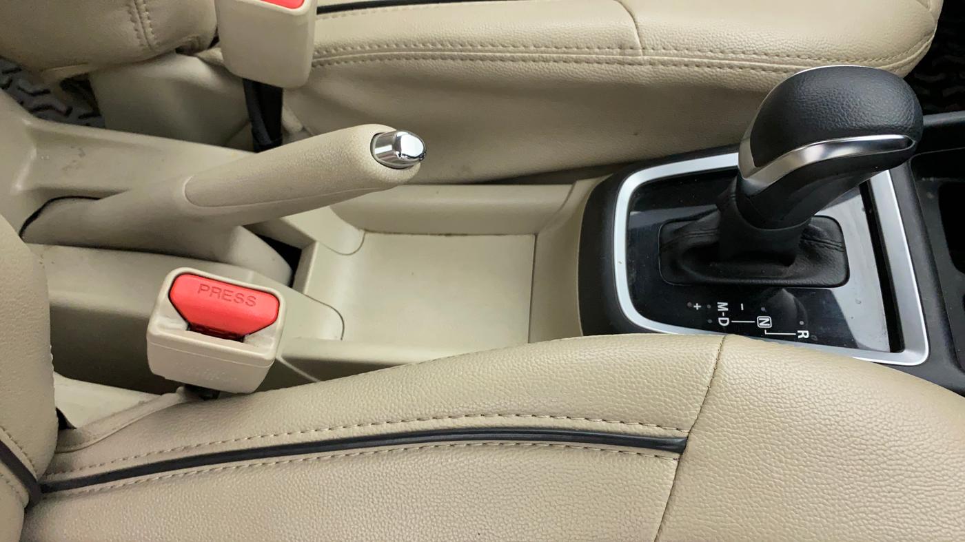 2022 Maruti Dzire ZXI AMT, Petrol, Automatic, 42,000 km, Gear Lever