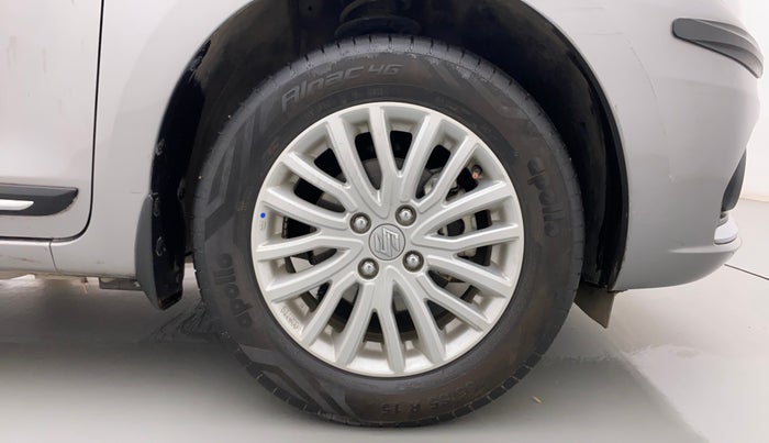 2022 Maruti Dzire ZXI AMT, Petrol, Automatic, 42,000 km, Right Front Wheel