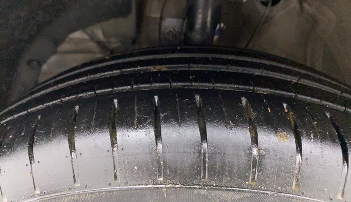 2022 Maruti Dzire ZXI AMT, Petrol, Automatic, 42,000 km, Left Front Tyre Tread