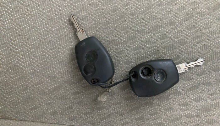 2013 Renault Duster 85 PS RXL DIESEL, Diesel, Manual, 1,49,882 km, Key Close Up