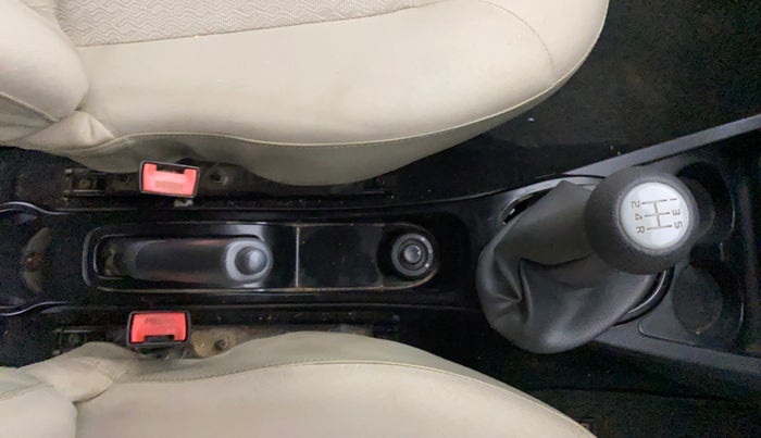 2013 Renault Duster 85 PS RXL DIESEL, Diesel, Manual, 1,49,882 km, Gear Lever