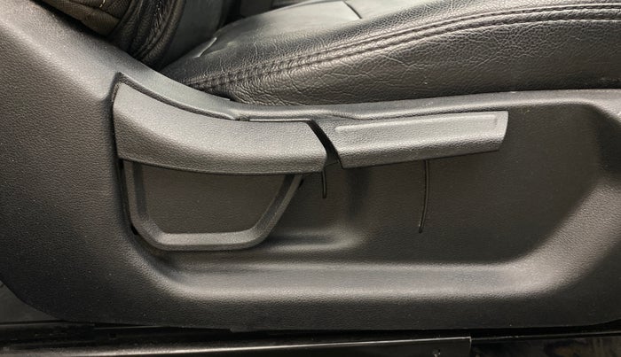 2021 Hyundai NEW I20 ASTA (O) 1.5 CRDI MT, Diesel, Manual, 84,368 km, Driver Side Adjustment Panel