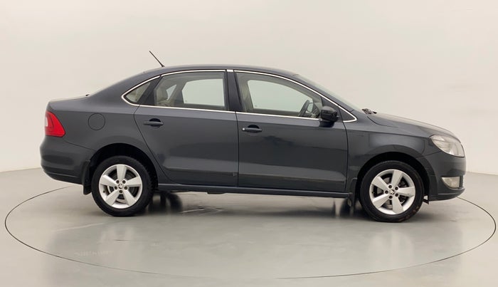 2016 Skoda Rapid 1.5 TDI CR STYLE PLUS AT, Diesel, Automatic, 63,246 km, Right Side View