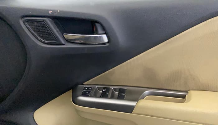 2016 Honda City 1.5L I-VTEC V MT, Petrol, Manual, 98,207 km, Driver Side Door Panels Control