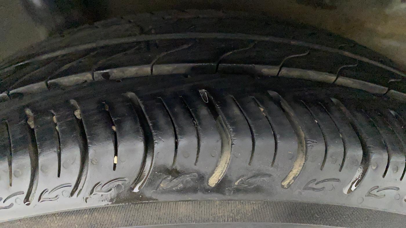 2019 Honda Amaze 1.2 VXMT I VTEC, Petrol, Manual, 12,182 km, Right Front Tyre Tread