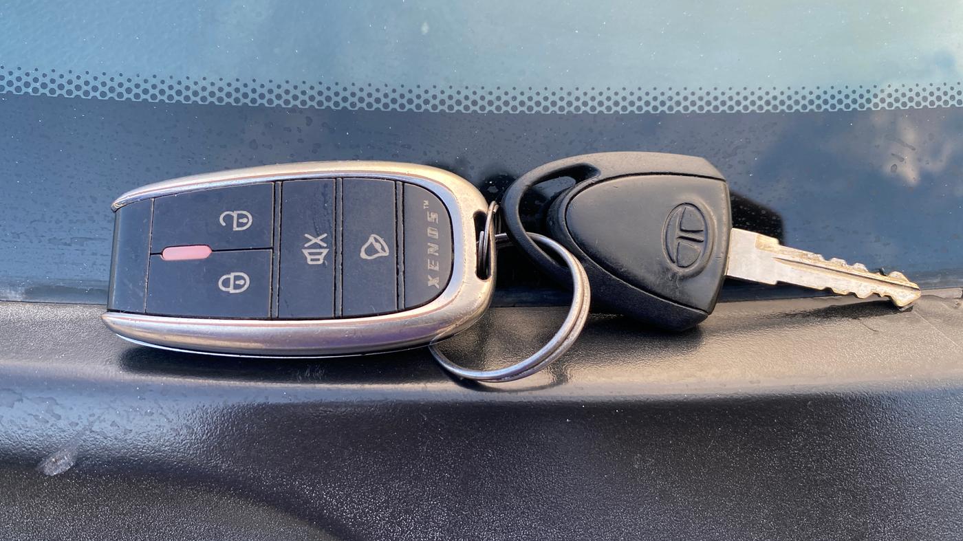 2015 Tata Nano TWIST XM, Petrol, Manual, 76,059 km, Key Close Up