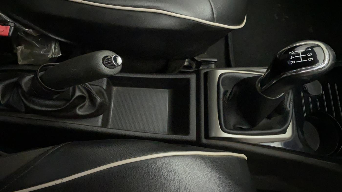 2015 Tata Zest XT PETROL, Petrol, Manual, 30,609 km, Gear Lever