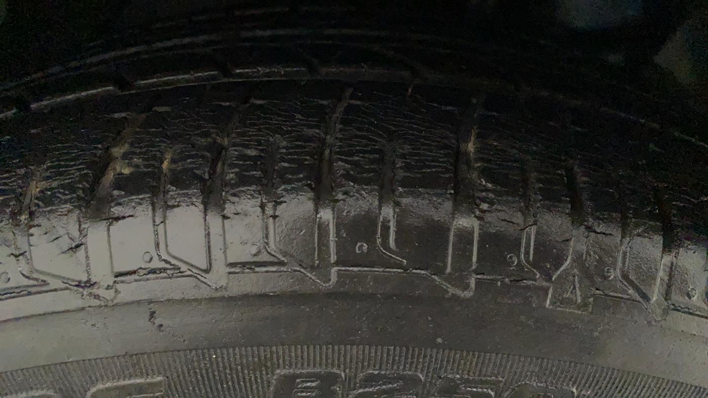 2015 Tata Zest XT PETROL, Petrol, Manual, 30,609 km, Right Rear Tyre Tread