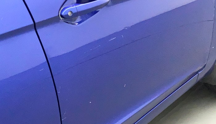 2015 Tata Zest XT PETROL, Petrol, Manual, 30,609 km, Driver-side door - Minor scratches