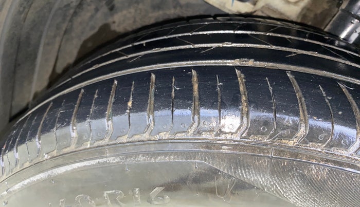 2019 Hyundai VENUE SX PLUS 1.0 TURBO DCT, Petrol, Automatic, 90,375 km, Left Front Tyre Tread