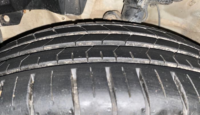 2017 Honda WR-V 1.2L I-VTEC S MT, Petrol, Manual, 82,285 km, Left Front Tyre Tread