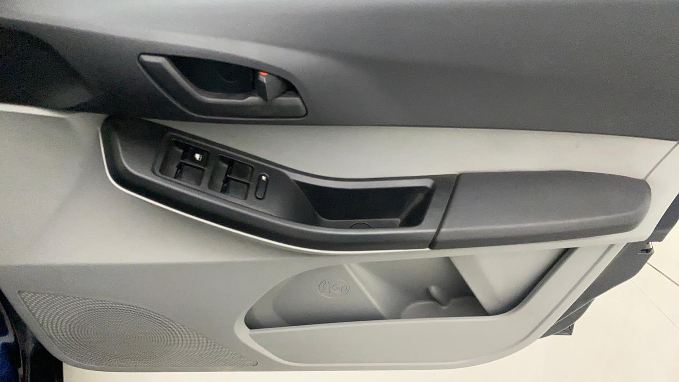 2022 Tata Tiago XT CNG, CNG, Manual, 35,554 km, Driver Side Door Panels Control