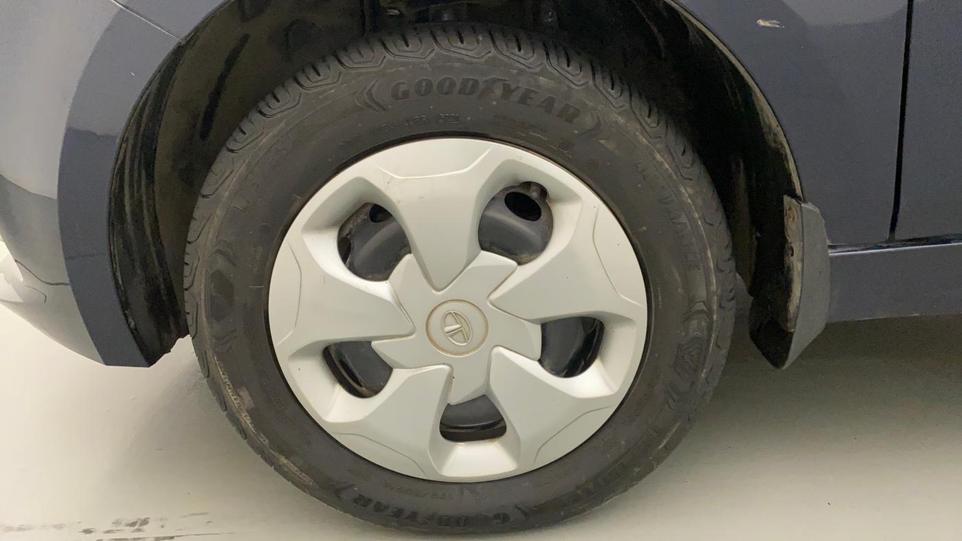 2022 Tata Tiago XT CNG, CNG, Manual, 35,554 km, Left Front Wheel