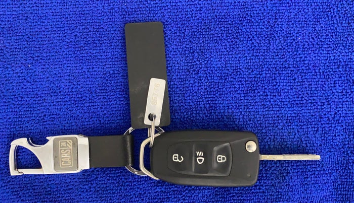 2022 Tata Tiago XT CNG, CNG, Manual, 35,554 km, Key Close Up