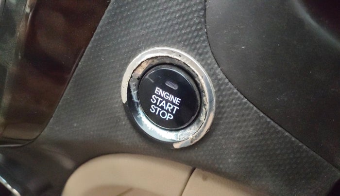 2013 Hyundai Verna FLUIDIC 1.6 CRDI SX OPT, Diesel, Manual, 86,285 km, Keyless Start/ Stop Button