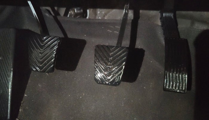 2013 Hyundai Verna FLUIDIC 1.6 CRDI SX OPT, Diesel, Manual, 86,285 km, Pedals