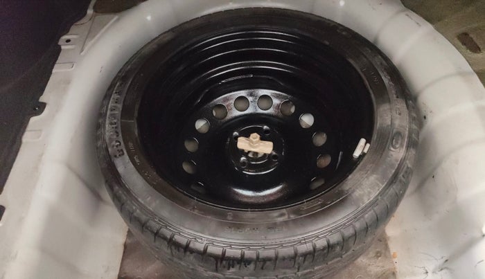 2013 Hyundai Verna FLUIDIC 1.6 CRDI SX OPT, Diesel, Manual, 86,285 km, Spare Tyre