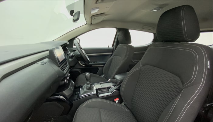 2021 Renault Kiger RXZ AMT 1.0 DUAL TONE, Petrol, Automatic, 10,919 km, Right Side Front Door Cabin