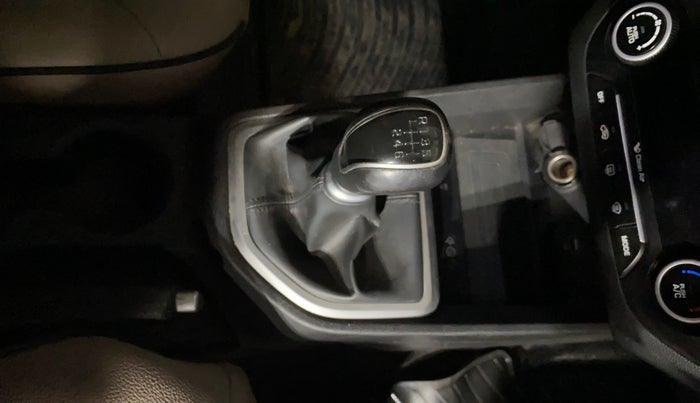 2018 Hyundai Creta SX 1.6 PETROL, Petrol, Manual, 28,444 km, Gear Lever