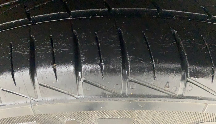 2020 Maruti Alto VXI, Petrol, Manual, 32,675 km, Left Rear Tyre Tread