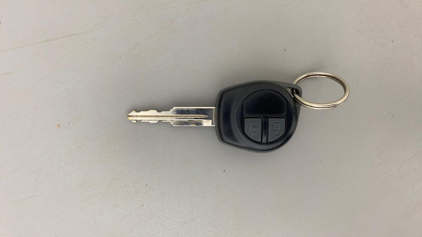 2020 Maruti Alto VXI, Petrol, Manual, 32,675 km, Key Close Up