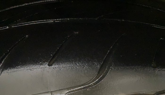 2014 Tata Zest XT PETROL, Petrol, Manual, 86,702 km, Right Front Tyre Tread