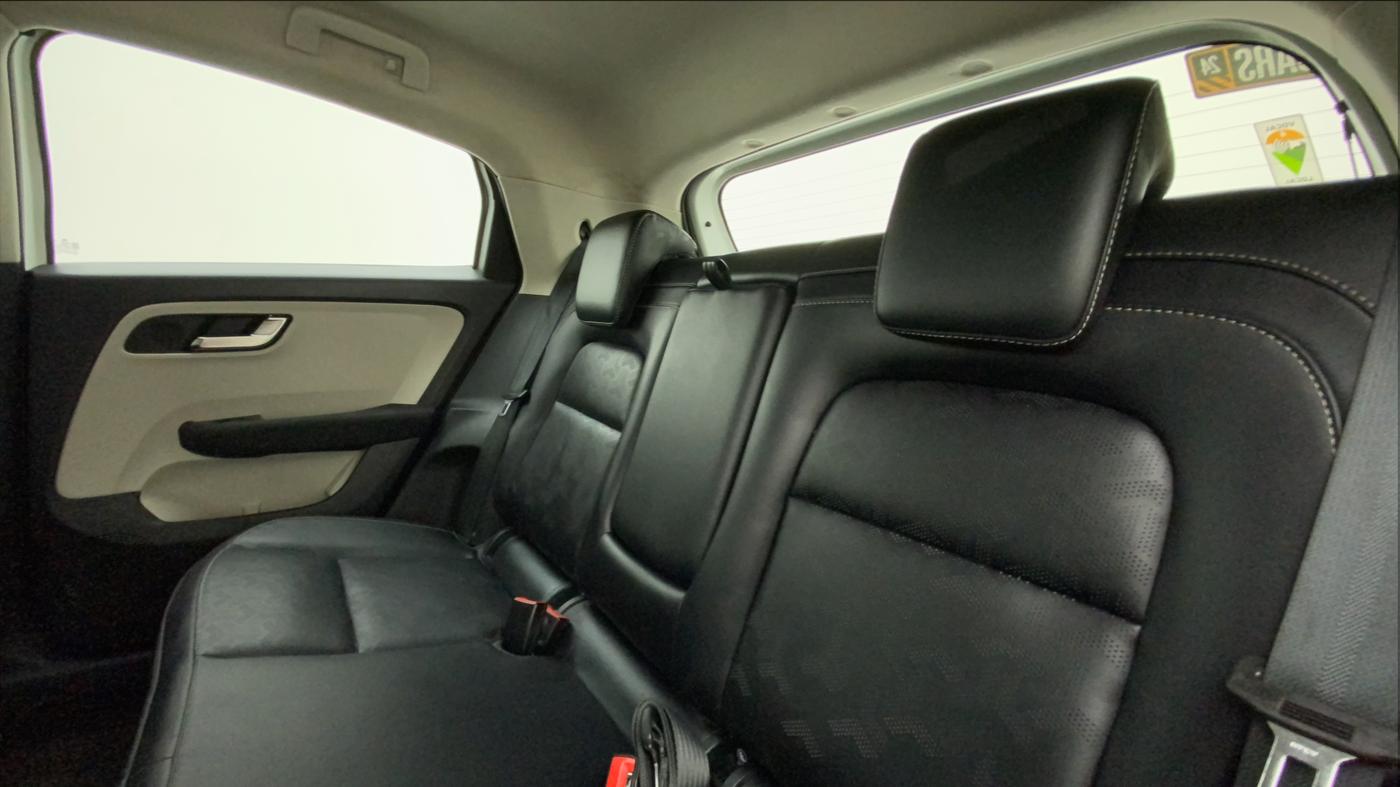 2022 Tata ALTROZ XZA PLUS, Petrol, Automatic, 9,036 km, Right Side Rear Door Cabin