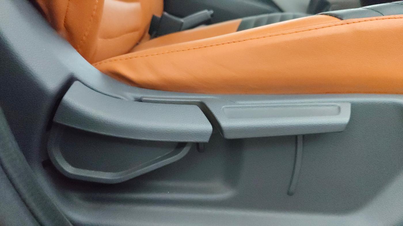 2019 Hyundai GRAND I10 NIOS SPORTZ 1.2 KAPPA VTVT, Petrol, Manual, 19,585 km, Driver Side Adjustment Panel