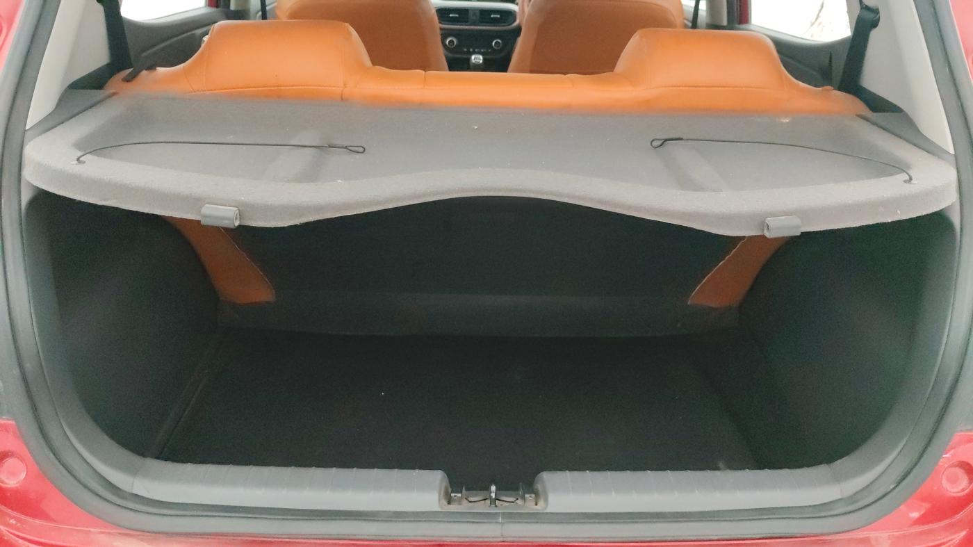 2019 Hyundai GRAND I10 NIOS SPORTZ 1.2 KAPPA VTVT, Petrol, Manual, 19,585 km, Boot Inside