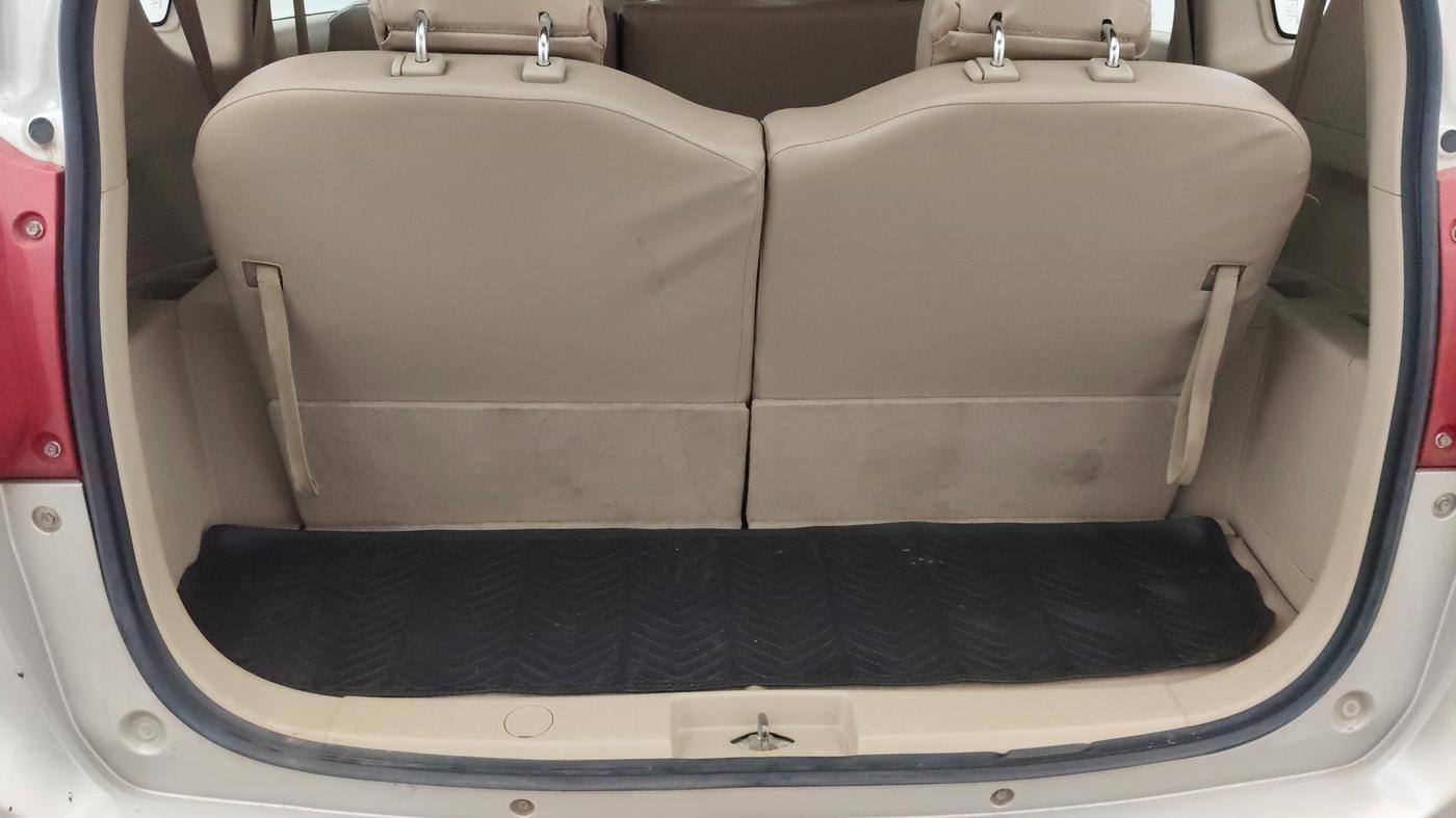 2017 Maruti Ertiga ZDI + SHVS, Diesel, Manual, 49,592 km, Boot Inside