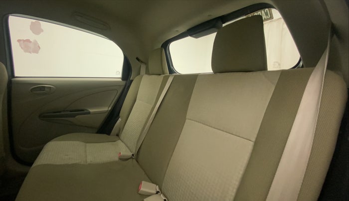 2014 Toyota Etios Liva G, Petrol, Manual, 23,685 km, Right Side Rear Door Cabin