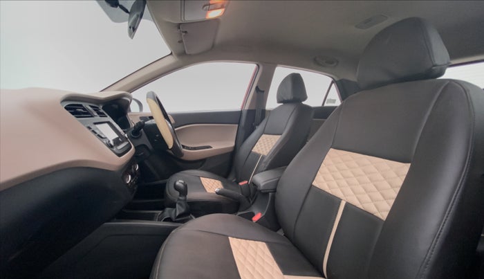 2019 Hyundai Elite i20 1.2 SPORTS PLUS VTVT, Petrol, Manual, 13,597 km, Right Side Front Door Cabin View