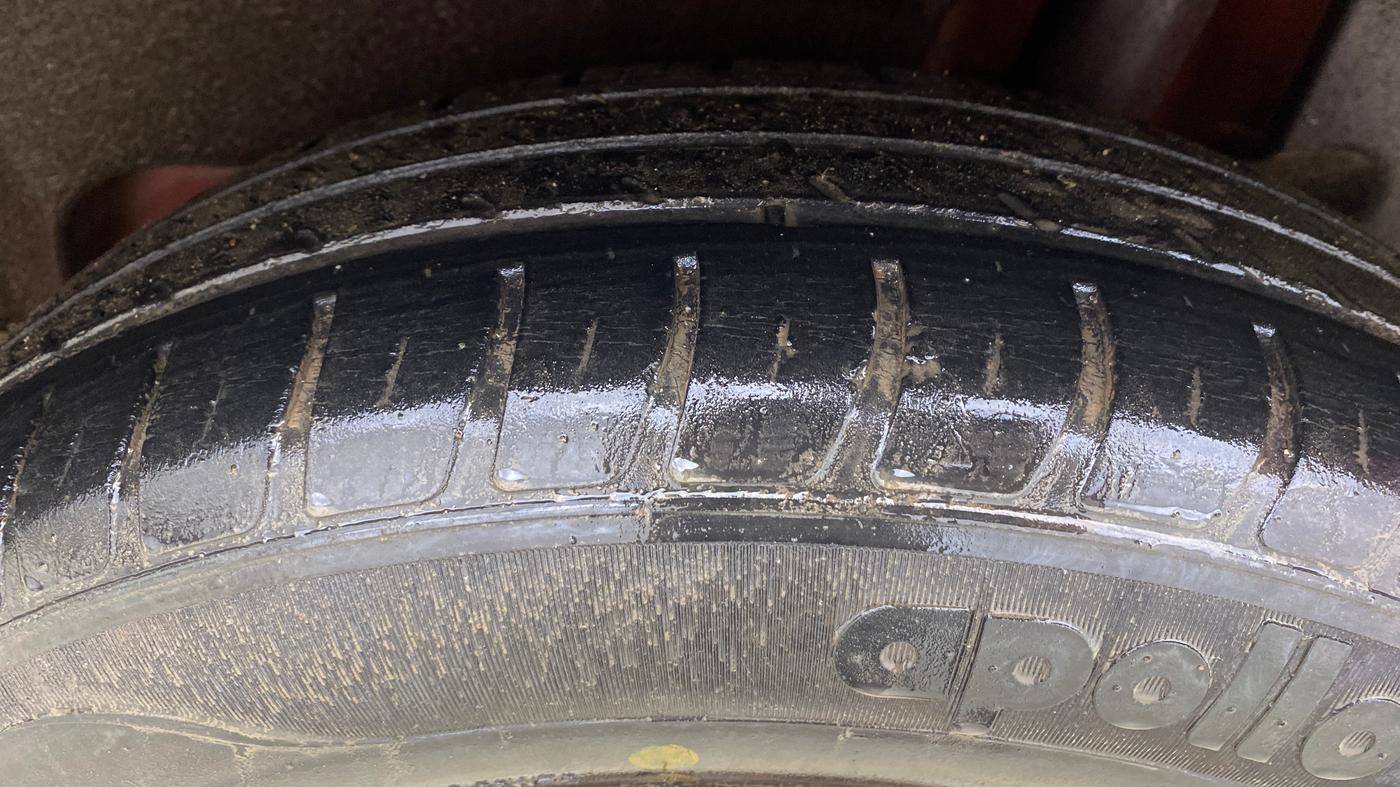 2018 Maruti Dzire VXI, Petrol, Manual, 49,499 km, Left Rear Tyre Tread