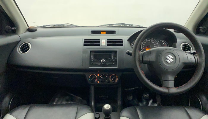 2010 Maruti Swift VXI, Petrol, Manual, 85,547 km, Dashboard