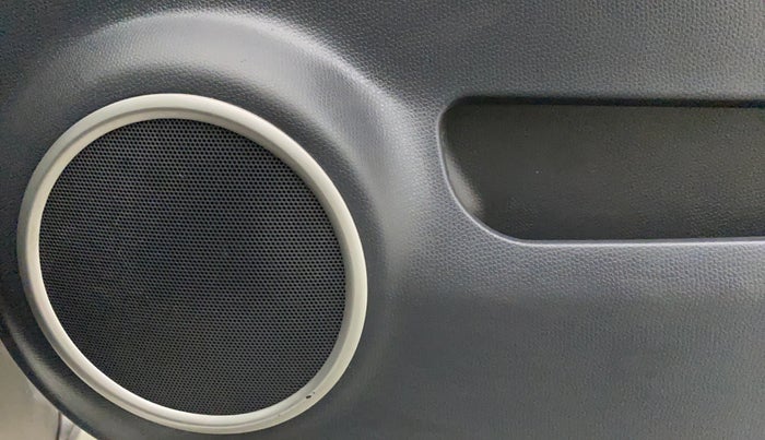 2010 Maruti Swift VXI, Petrol, Manual, 85,547 km, Speaker