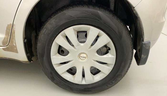 2010 Maruti Swift VXI, Petrol, Manual, 85,547 km, Left Rear Wheel