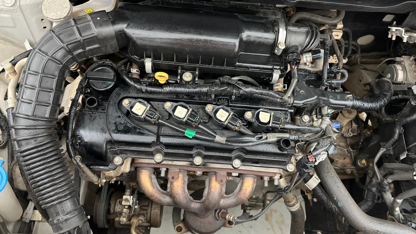 2020 Maruti Swift VXI, Petrol, Manual, 50,495 km, Engine View