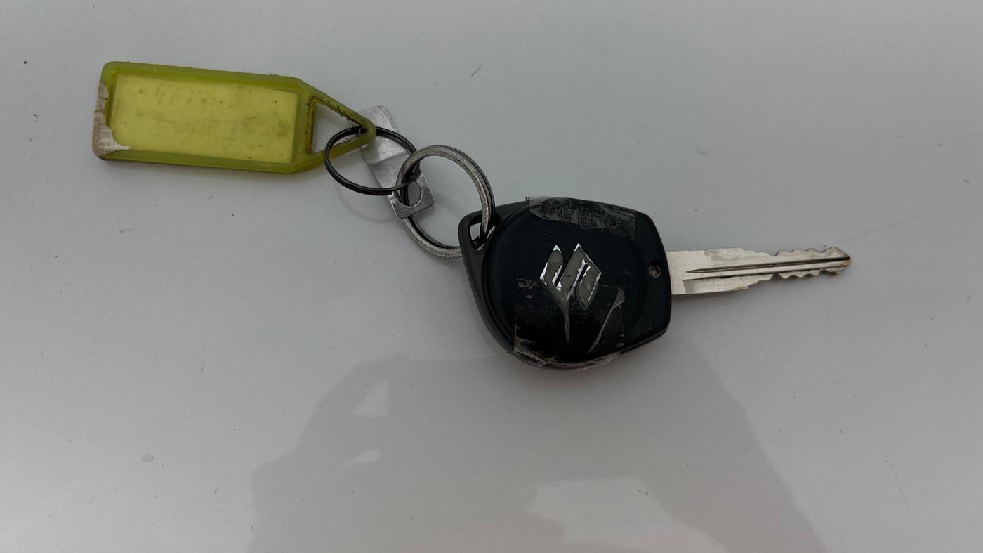 2020 Maruti Swift VXI, Petrol, Manual, 50,495 km, Key Close Up