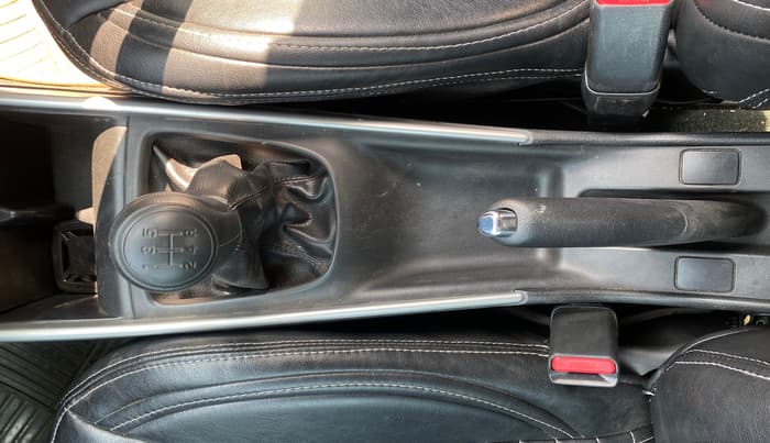 2017 Maruti Baleno ALPHA PETROL 1.2, Petrol, Manual, 39,242 km, Gear Lever