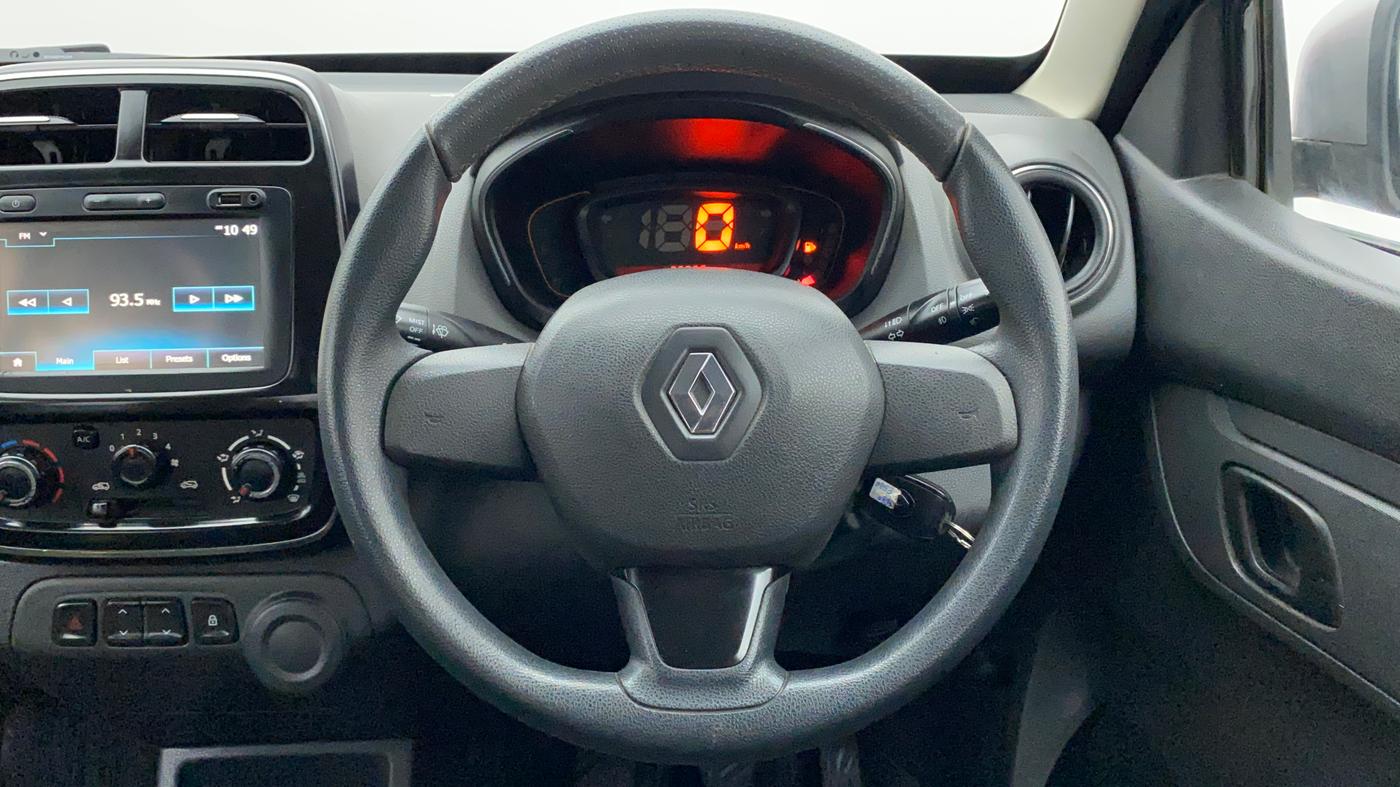 2016 Renault Kwid RXT 1.0, Petrol, Manual, 27,985 km, Steering Wheel Close Up