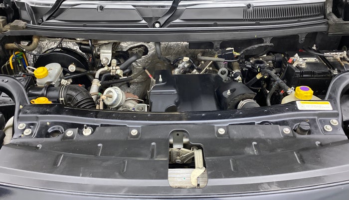 2018 Mahindra TUV300 T8, Diesel, Manual, 26,289 km, Open Bonet