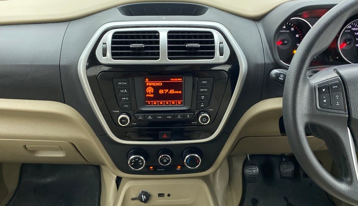 2018 Mahindra TUV300 T8, Diesel, Manual, 26,289 km, Air Conditioner