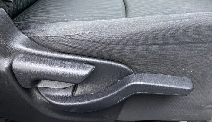 2017 Honda Brio 1.2 VX AT I VTEC, Petrol, Automatic, 29,971 km, Driver Side Adjustment Panel
