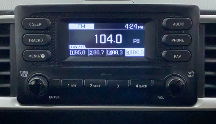 2022 Hyundai VENUE S 1.2, Petrol, Manual, 7,728 km, Infotainment System
