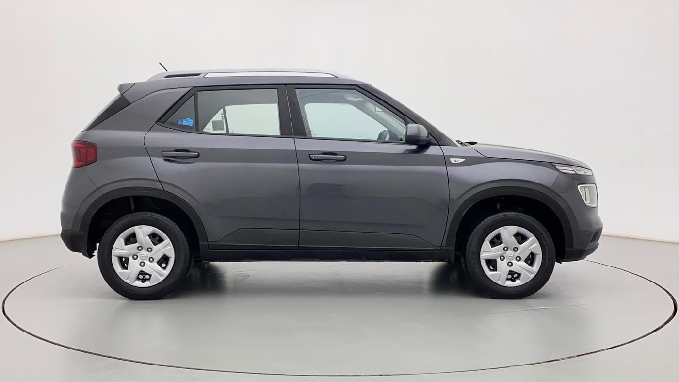 2022 Hyundai VENUE S 1.2, Petrol, Manual, 7,728 km, Right Side View
