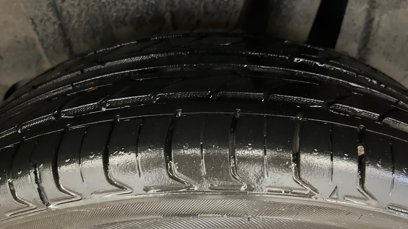 2021 Maruti XL6 ALPHA AT, Petrol, Automatic, 69,453 km, Left Rear Tyre Tread