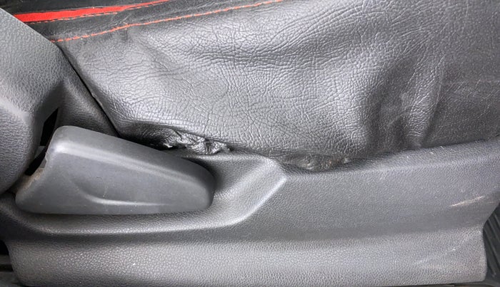 2015 Renault Kwid RXT, Petrol, Manual, 39,341 km, Driver Side Adjustment Panel