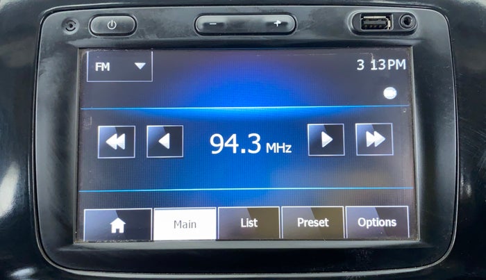 2015 Renault Kwid RXT, Petrol, Manual, 39,341 km, Infotainment System