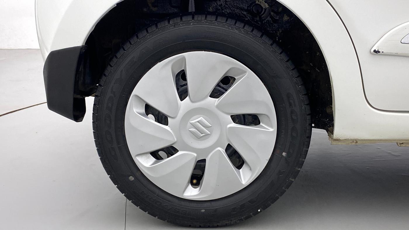 2019 Maruti Celerio ZXI, Petrol, Manual, 14,005 km, Right Rear Wheel